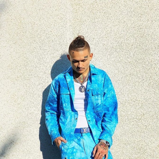 Τατουάζ από τον Alisher Morgenstern