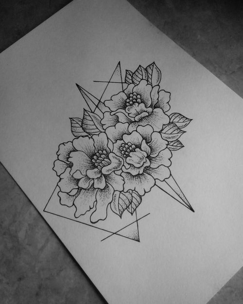 Tatouages pour filles sur le bras et leur signification. Photos, dessins, beaux, petits, inscriptions