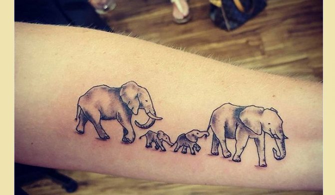 Τατουάζ για κορίτσια για την οικογένεια