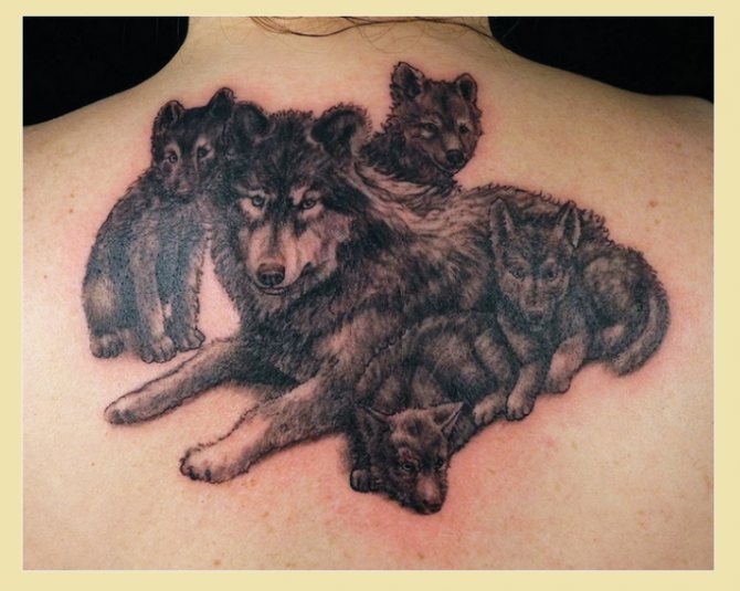 Татуировки за момичета за семейството