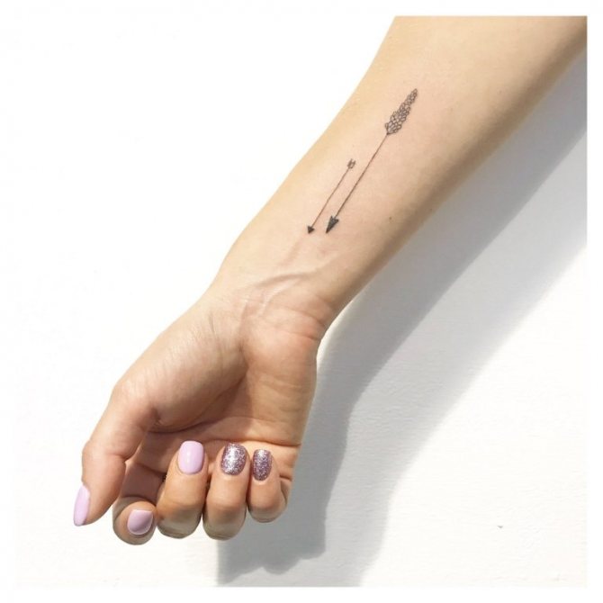 minimalist tattoos