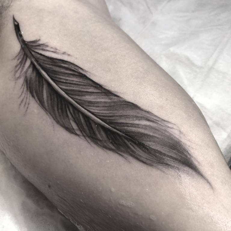 tatouages de plumes