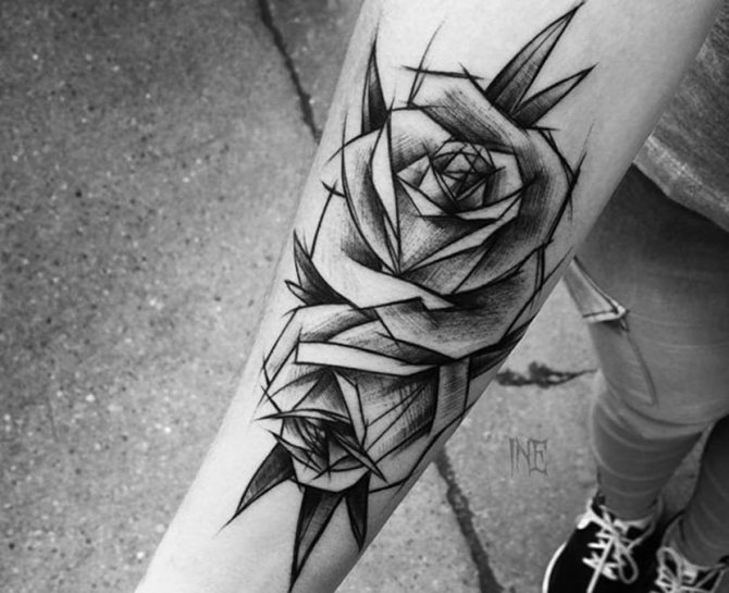 Tatuajes con una rosa negra