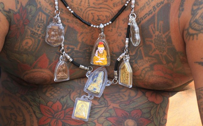 Tatouages Sak Yant : histoire, signification, technologie, maîtres