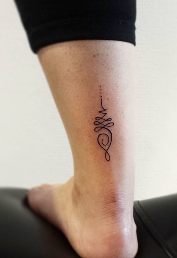 UNALOME-tatuointi: merkitys, kuva ja mallit naisille