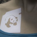 Tatuajes temporales. Cómo hacer en casa: bolígrafo de gel, henna, pintura, pegatinas, de colores y en blanco y negro, lápiz de ojos, rotulador, con una plantilla