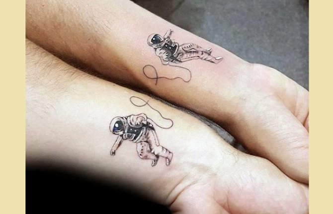 Tatouage d'une famille en deuil