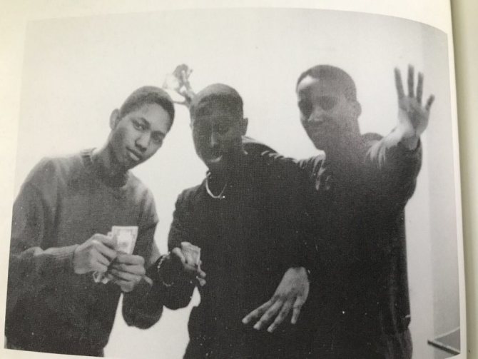 tupac shakur biography