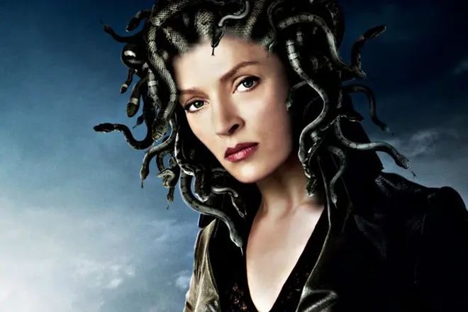 Uma Thurman som Medusa