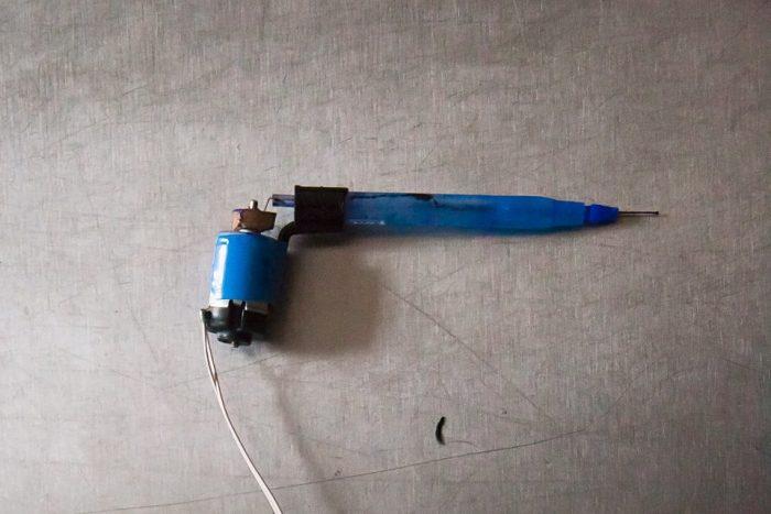 Deuxième version de la machine à tatouer