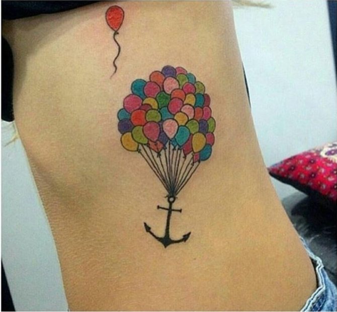 El ancla y los globos son dos elementos muy utilizados.