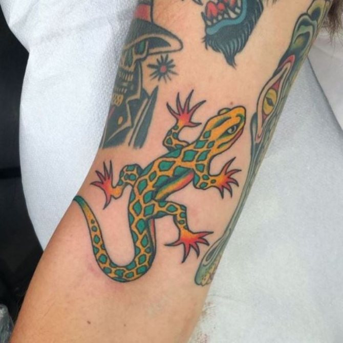 σαύρα τατουάζ