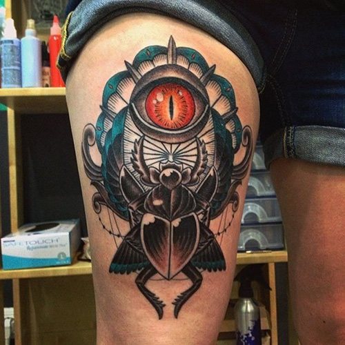 スカラベの刺青 脚、腕、手首、背中、首の意味、スケッチ、写真