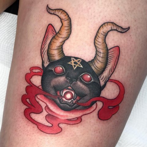 女の子と男性のための猫の入れ墨の意味、エジプトの猫、スフィンクス、猫の頭、黒、翼、前足