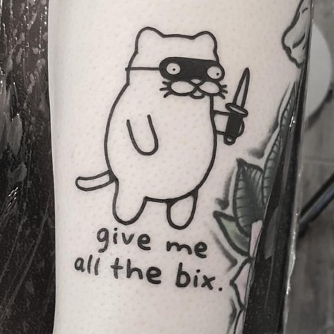 女の子と男性のための猫の入れ墨の意味、エジプトの猫、スフィンクス、猫の頭、黒、翼、前足